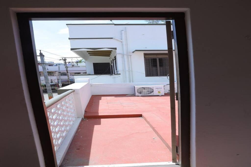 Heritage With 3 Bed/3 Bath With Kitchen In A Residential Neighborhood. * Madurai