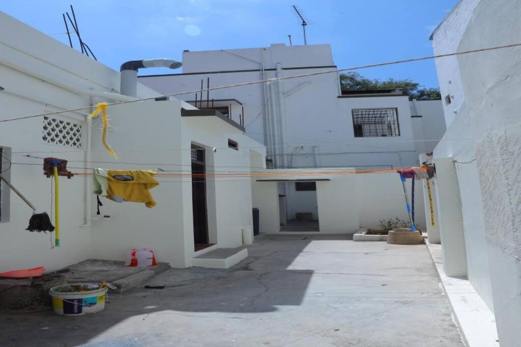 Heritage With 3 Bed/3 Bath With Kitchen In A Residential Neighborhood. *