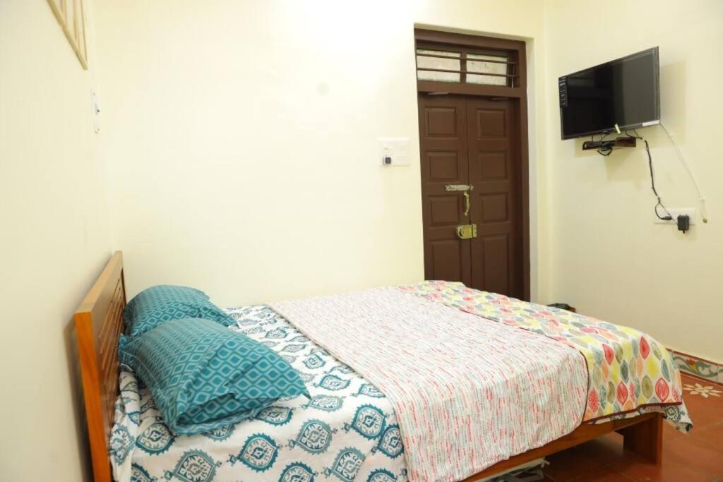 Holiday home Heritage With 3 Bed/3 Bath With Kitchen In A Residential Neighborhood. Madurai