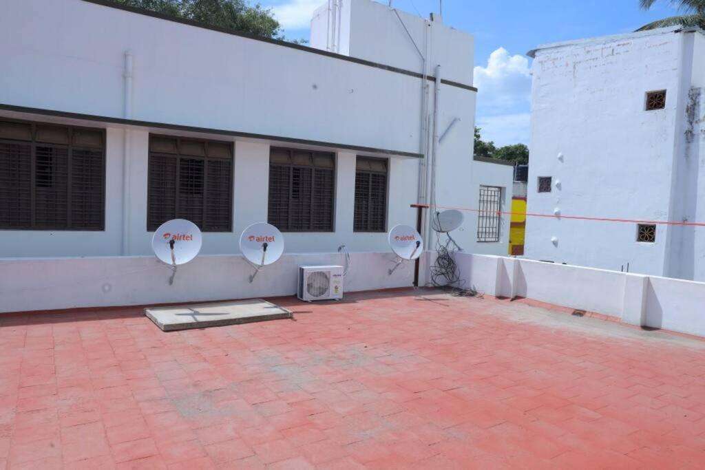 Heritage With 3 Bed/3 Bath With Kitchen In A Residential Neighborhood. * Madurai