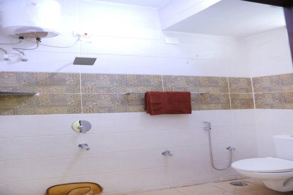 Heritage With 3 Bed/3 Bath With Kitchen In A Residential Neighborhood. Holiday home