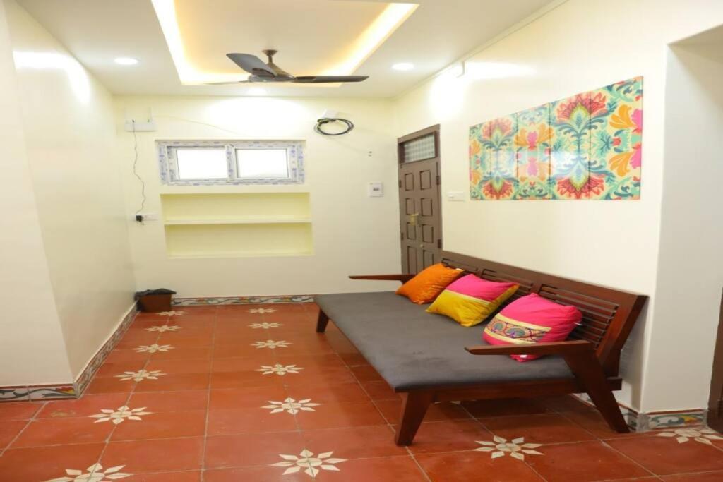 Heritage With 3 Bed/3 Bath With Kitchen In A Residential Neighborhood. Holiday home Madurai